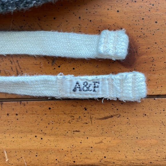 Abercrombie & Fitch Joggers - Picture 7 of 7